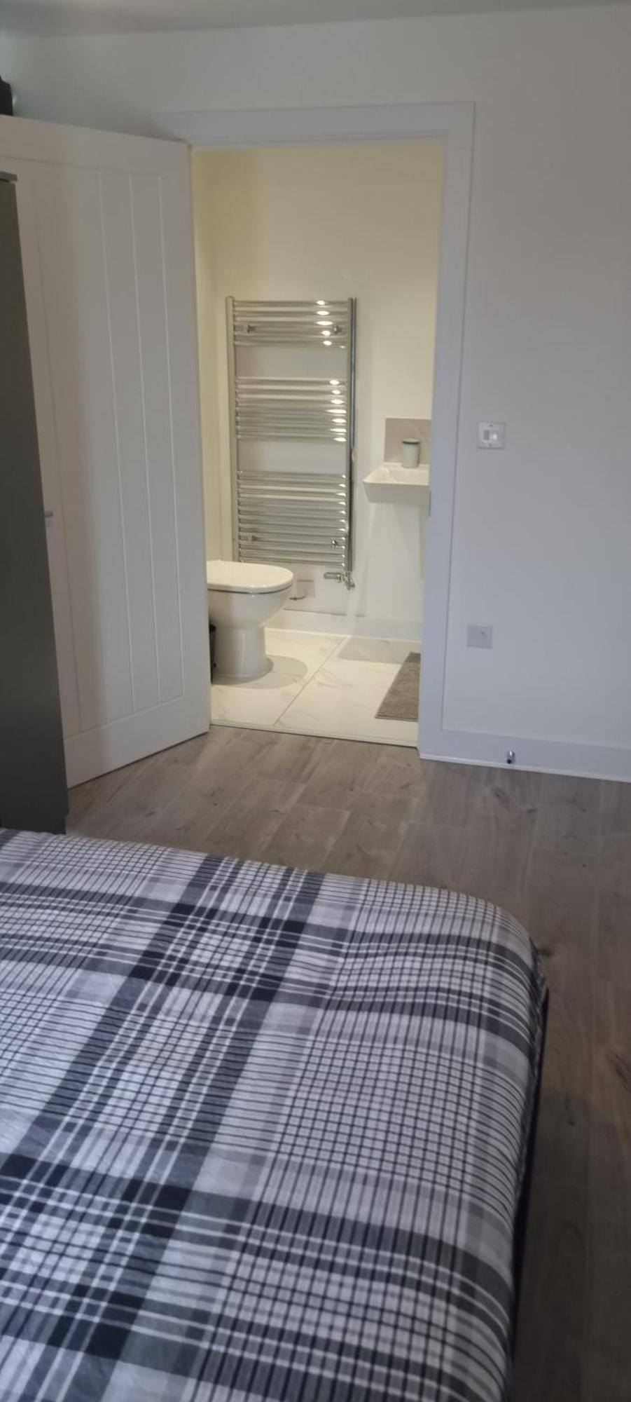 Lush King Ensuite In A Shared Home Манчестер Екстер'єр фото